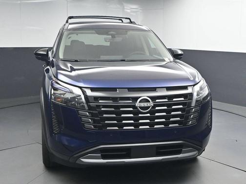 Deep Ocean Blue Pearl 2026 Nissan Pathfinder SL