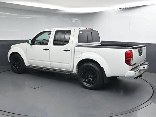 Glacier White 2020 Nissan Frontier SV