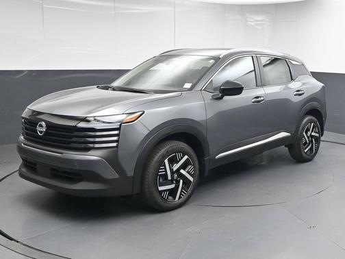 Gun Metallic 2026 Nissan Kicks SV