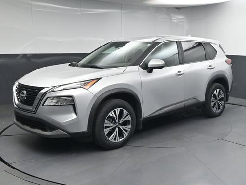Brilliant Silver Metallic 2023 Nissan Rogue SV