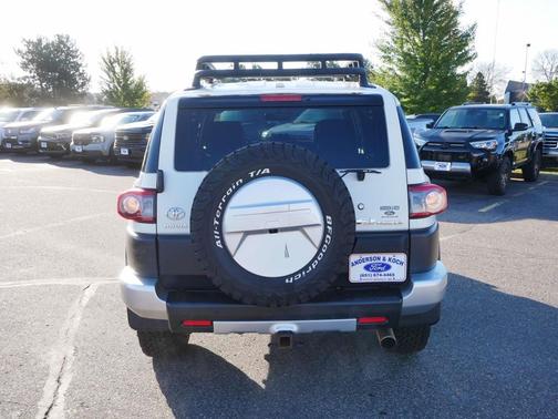 2013 Toyota FJ Cruiser Base