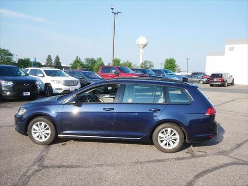 2017 Volkswagen Golf SportWagen TSI S