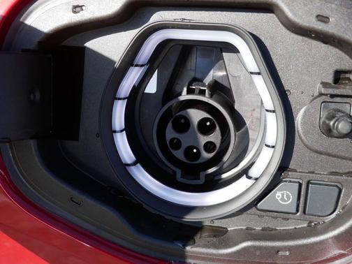 2025 Ford Escape PHEV SE