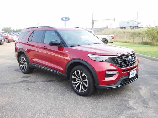 2023 Ford Explorer ST-Line