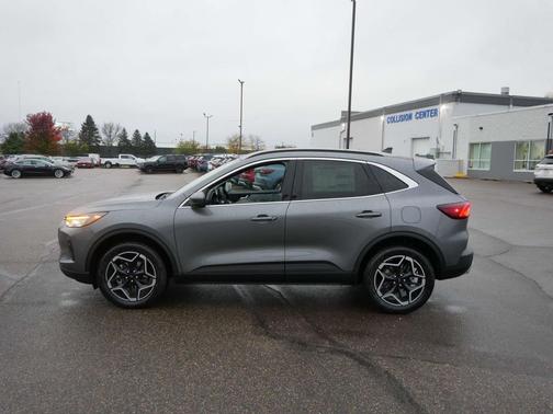 2026 Ford Escape Platinum