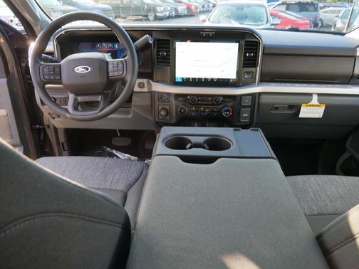 2026 Ford F-350 XLT