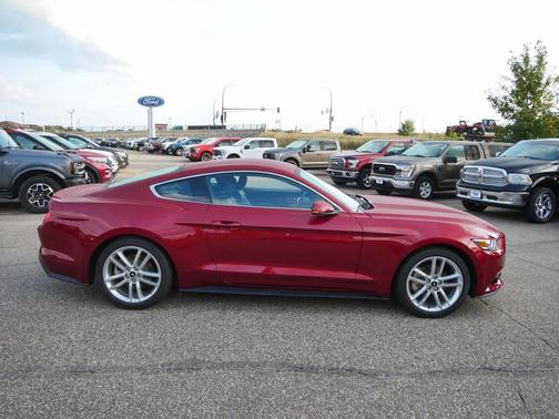 2016 Ford Mustang EcoBoost Premium