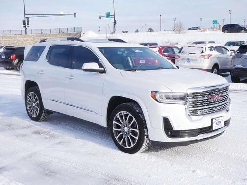 2022 GMC Acadia Denali