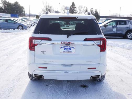 2022 GMC Acadia Denali