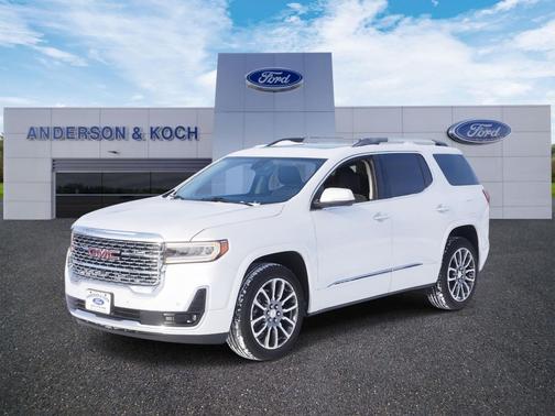 2022 GMC Acadia Denali