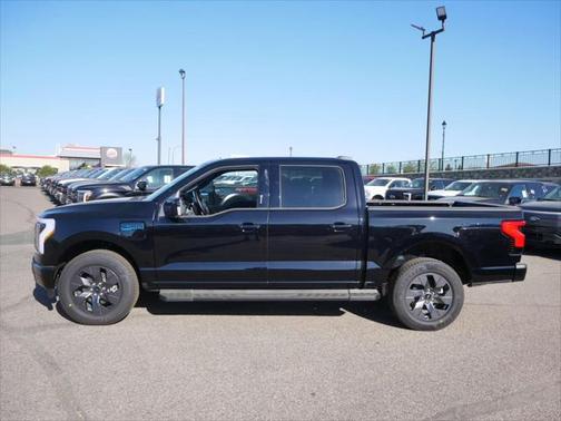 2025 Ford F-150 Lightning LARIAT