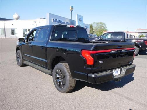 2025 Ford F-150 Lightning LARIAT