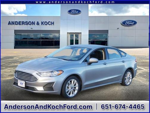 2020 Ford Fusion SE