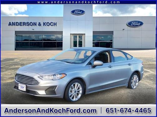 2020 Ford Fusion SE