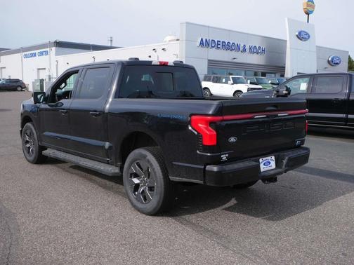 2025 Ford F-150 Lightning LARIAT