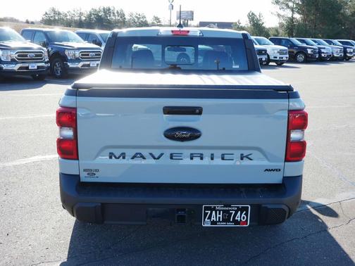 2023 Ford Maverick Lariat