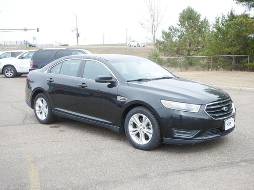 Tuxedo Black Metallic 2013 Ford Taurus SEL