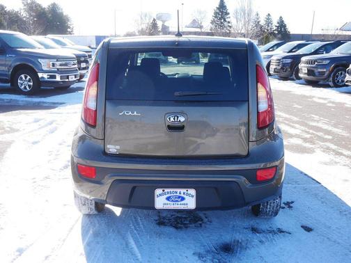 2013 Kia Soul Base
