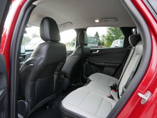 2025 Ford Escape PHEV SE