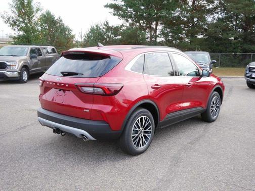 2025 Ford Escape PHEV SE