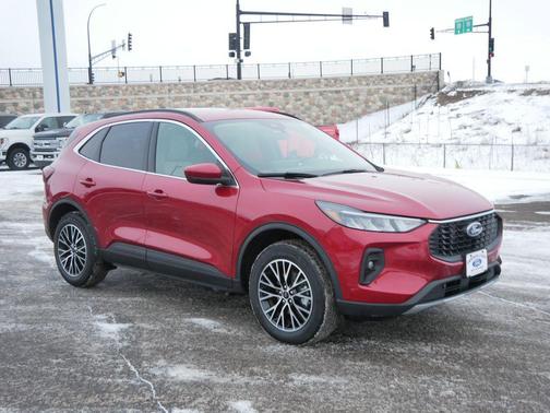 2025 Ford Escape PHEV SE