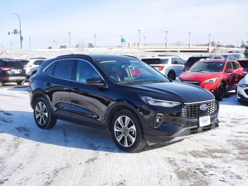 2024 Ford Escape Platinum