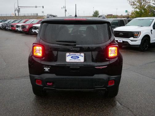 2020 Jeep Renegade Trailhawk