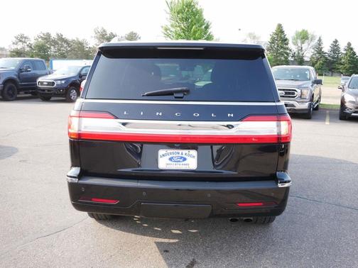 2019 Lincoln Navigator Select