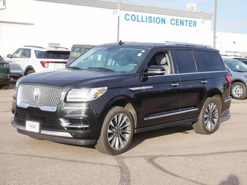 2019 Lincoln Navigator Select