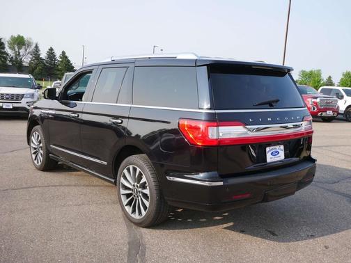 2019 Lincoln Navigator Select