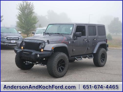 2016 Jeep Wrangler Unlimited Sahara