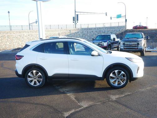 2024 Ford Escape Platinum