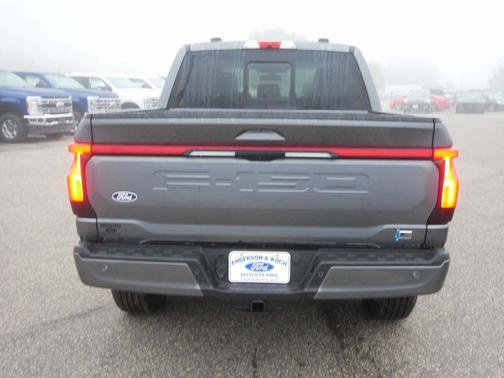 2025 Ford F-150 Lightning LARIAT