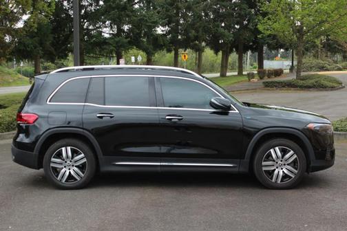 Midnight Black 2022 Mercedes-Benz EQB 300 Base 4MATIC