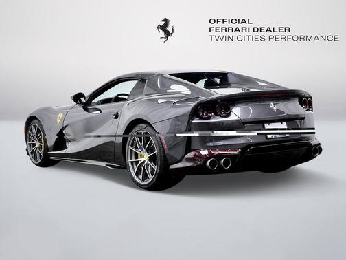 Extra Sample 2022 Ferrari 812 GTS Base