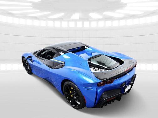 2023 Ferrari SF90 Spider Base