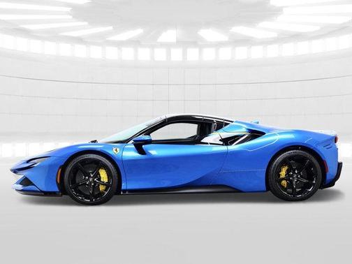 2023 Ferrari SF90 Spider Base