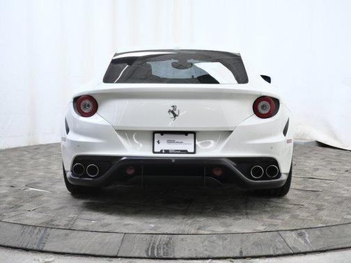 2012 Ferrari FF Base