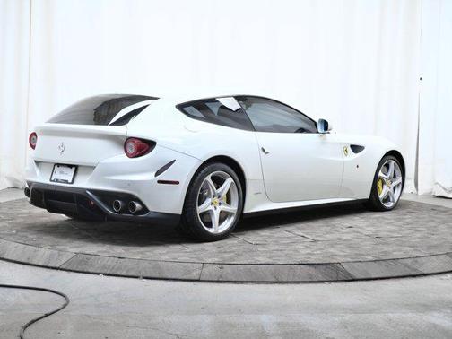 2012 Ferrari FF Base