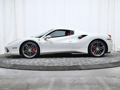2019 Ferrari 488 Spider Base