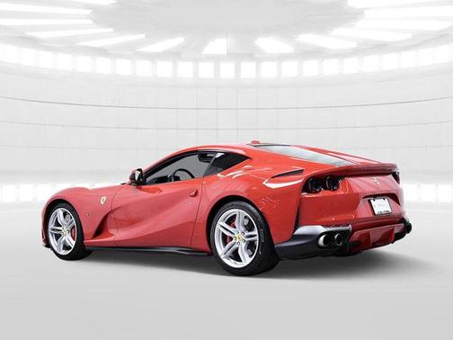 2019 Ferrari 812 Superfast Base