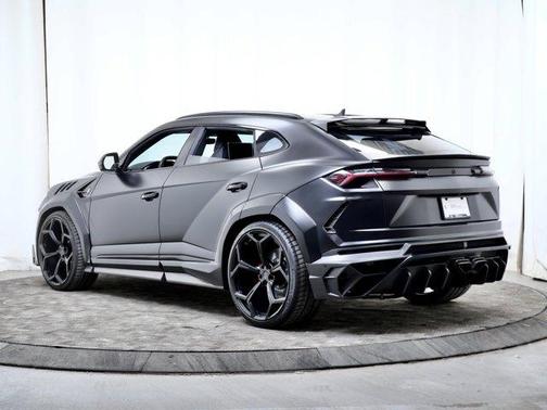 2020 Lamborghini Urus Base