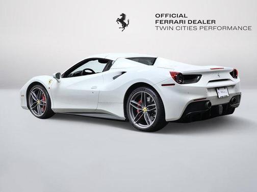 2019 Ferrari 488 Spider Base