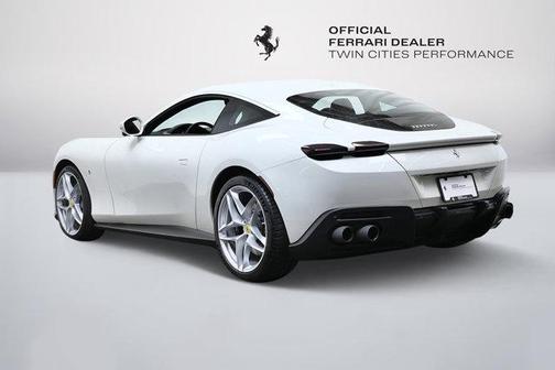 2021 Ferrari Roma Base