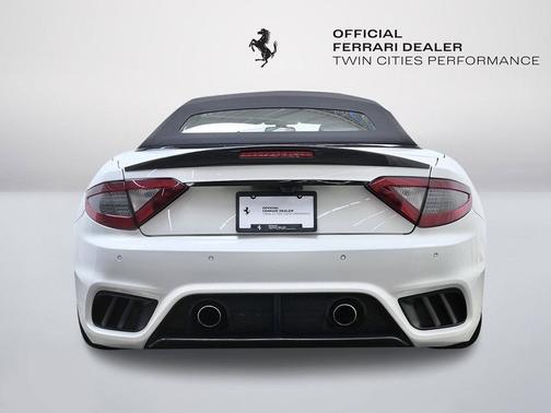 Bianco Eldorado 2018 Maserati GranTurismo MC