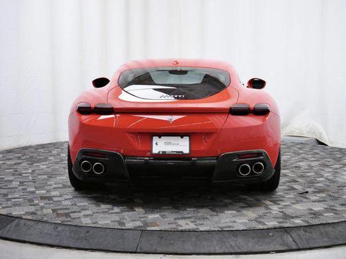 2023 Ferrari Roma Base