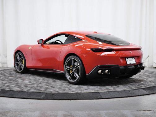 2023 Ferrari Roma Base