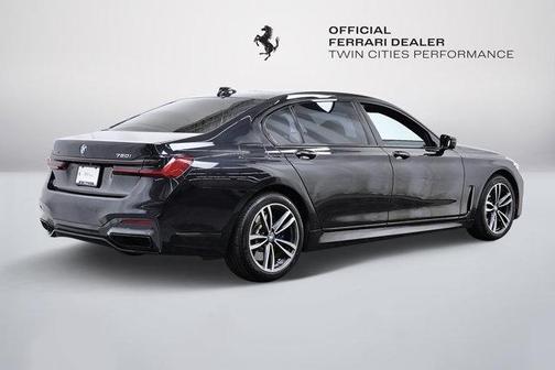 2022 BMW 750 i xDrive