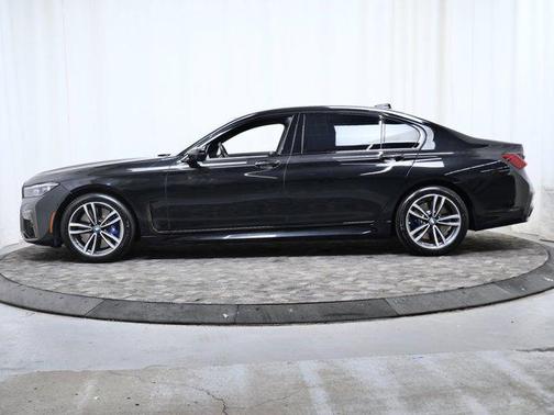 2022 BMW 750 i xDrive
