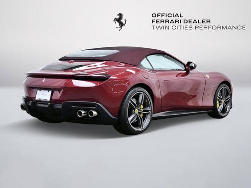 Rosso California 2025 Ferrari Roma Spider Base